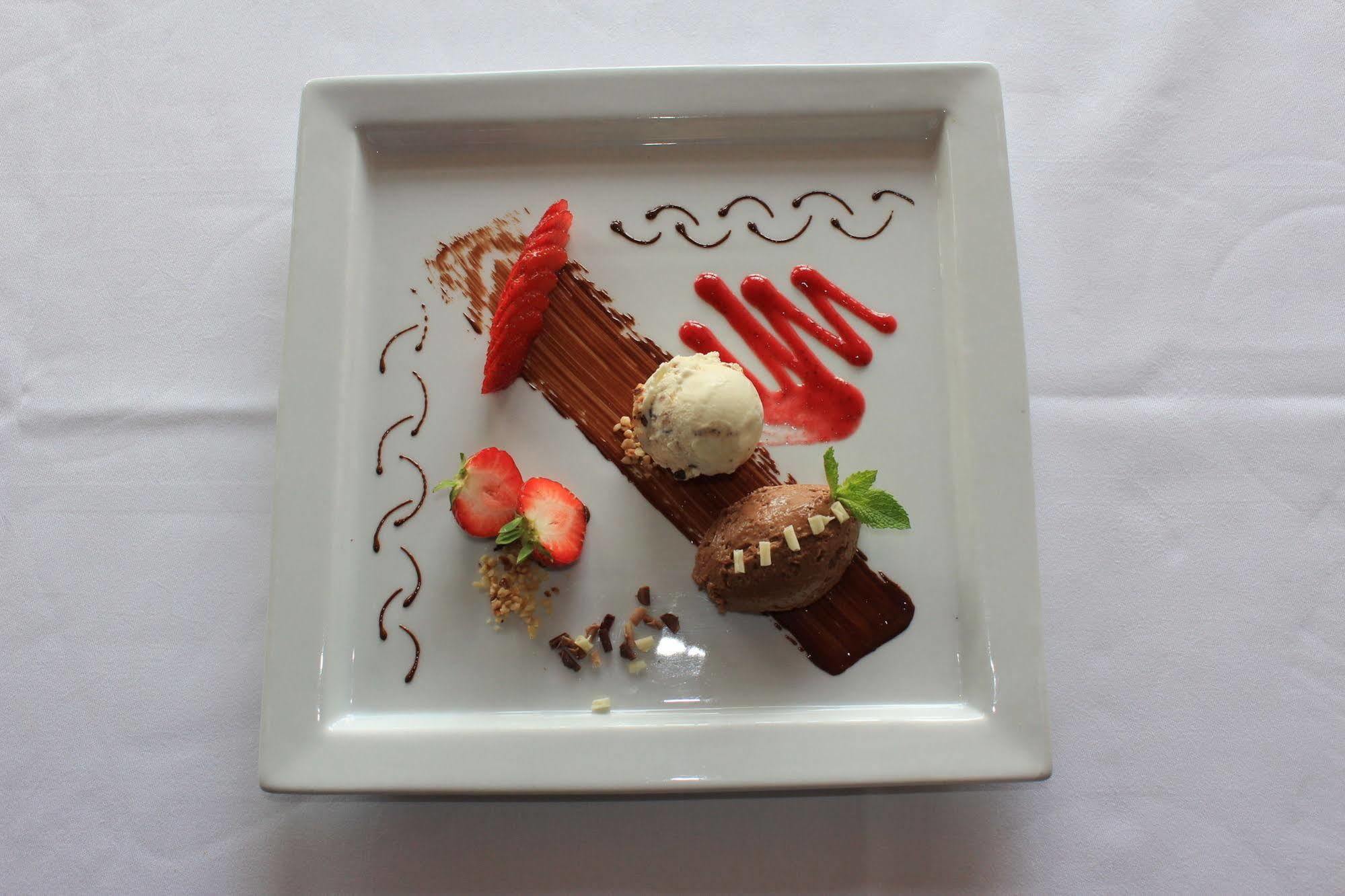 Hotel Postillon บูออคซ์ ภายนอก รูปภาพ